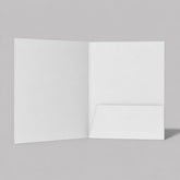 Stockka white A4 cardboard document folder with an internal pocket, ideal for business meetings and presentations.