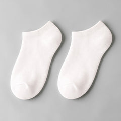Stockka white cotton blend ankle socks, breathable and comfortable for daily wear, sports, or work.