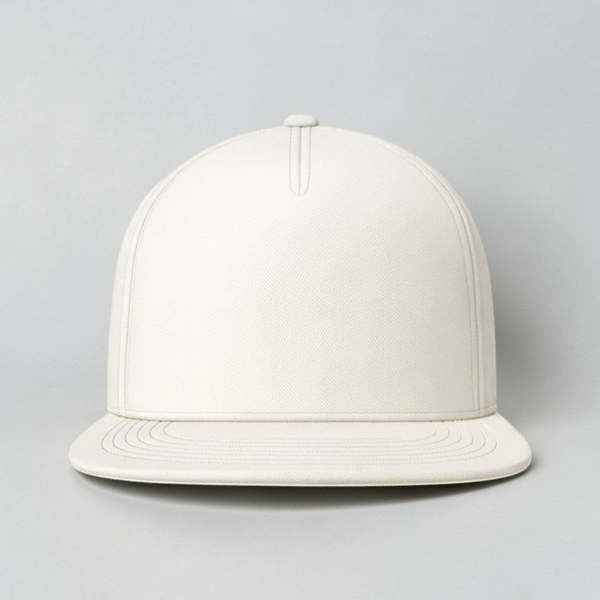 Stockkacap flat brim snapback, modern design, adjustable closure, cotton material, white color.