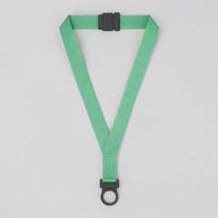 V-shaped safety lanyard with locking clip and D-ring