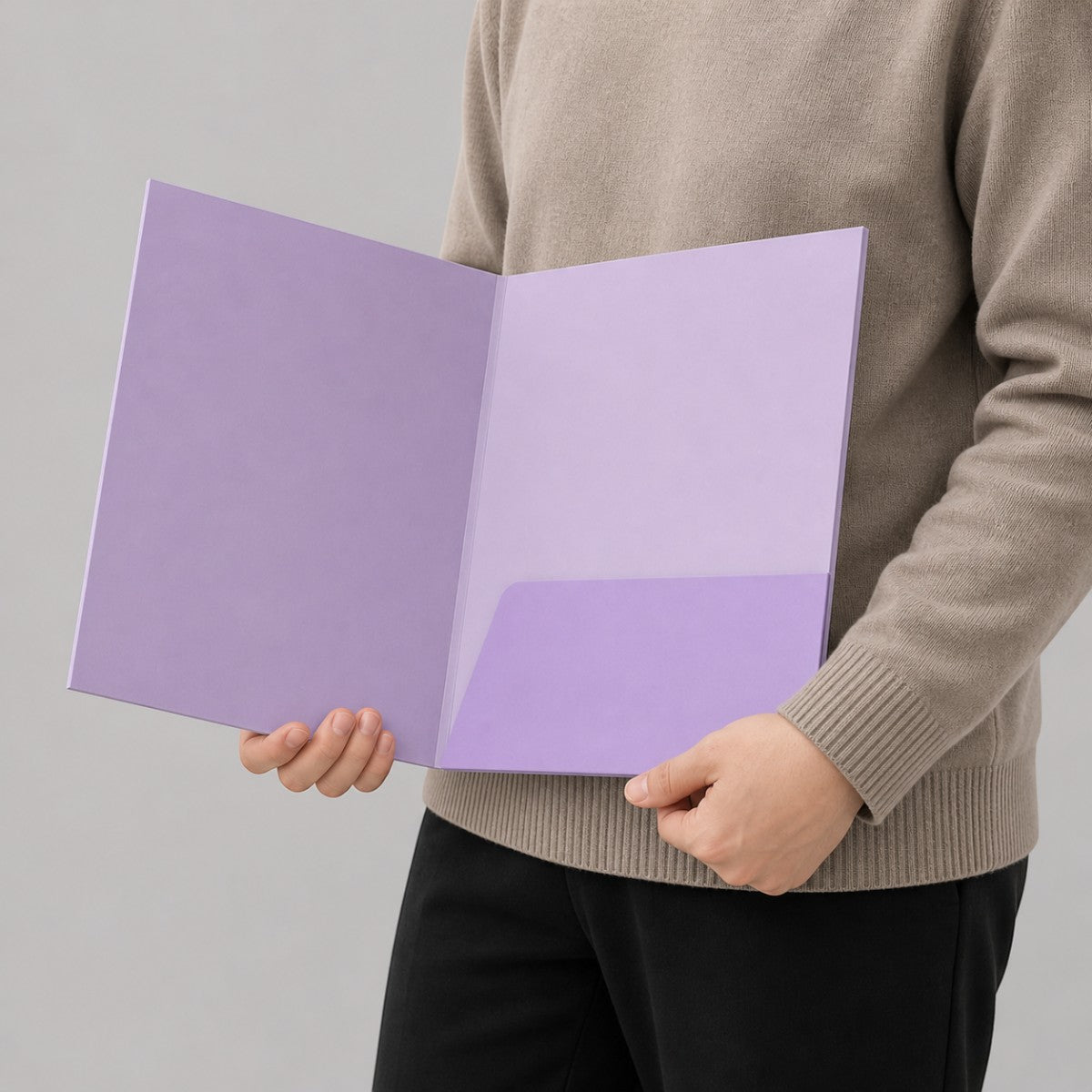 Stockka A4 lavender cardboard document folder with internal pocket, ideal for business meetings and presentations.