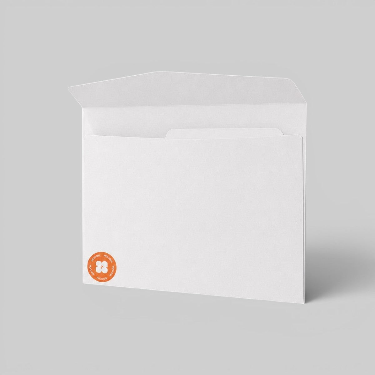 Stockka white matte cardboard envelope with a carrying handle, ideal for professional documents and marketing kits.