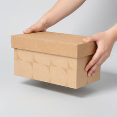 Stockka traditional kraft cardboard box with lid, ideal for shoes, clothing, or marketing kits. Recycled material.