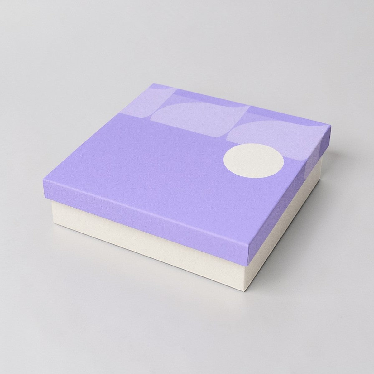 Stockka flat gift box with lid, lavender and white, rectangular, ideal for shirts, gift sets, or catalogs.