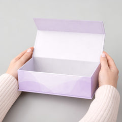 Stockka classic magnetic gift box with a lift-off lid, lavender with wave pattern, made of rigid cardboard with matte paper.