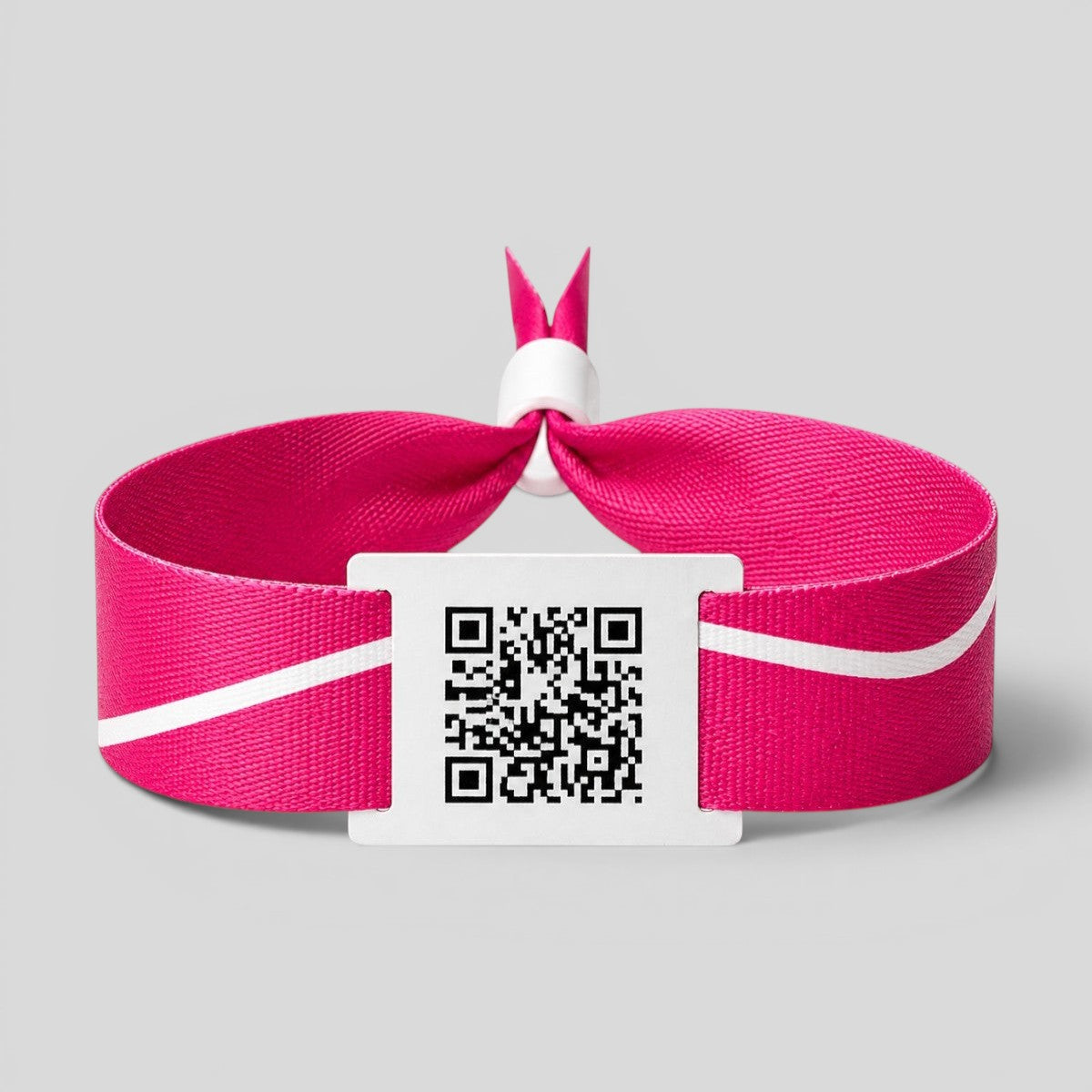 Stockka pink polyester fabric wristband with white stripe and PVC card with QR code for NFC access