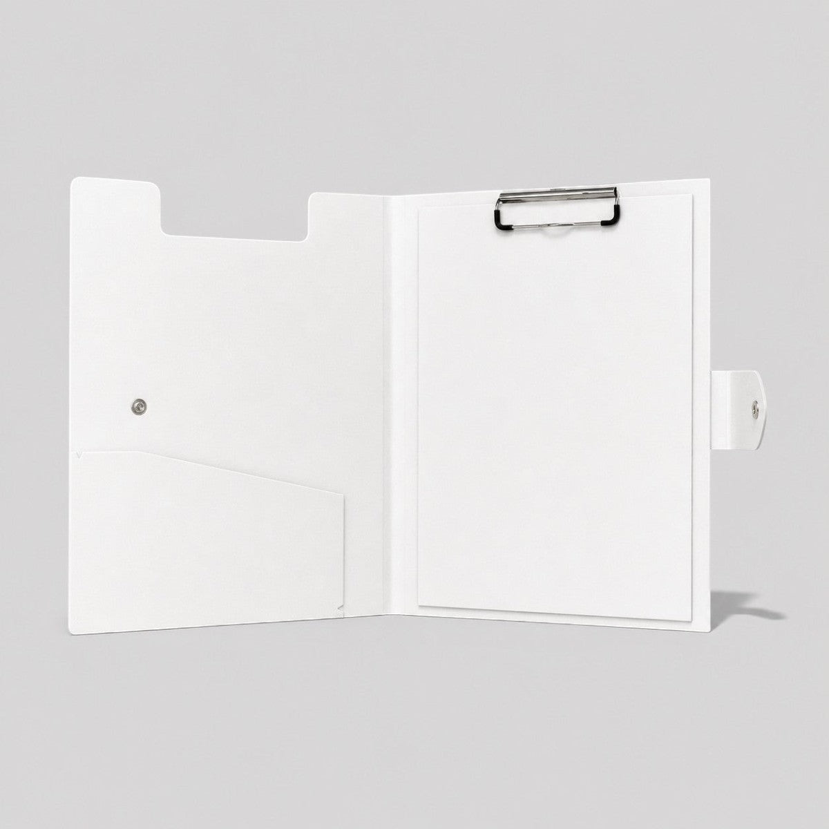 Stockka white faux leather presentation folder with internal clipboard and document pocket. Ideal for meetings and organizing papers.