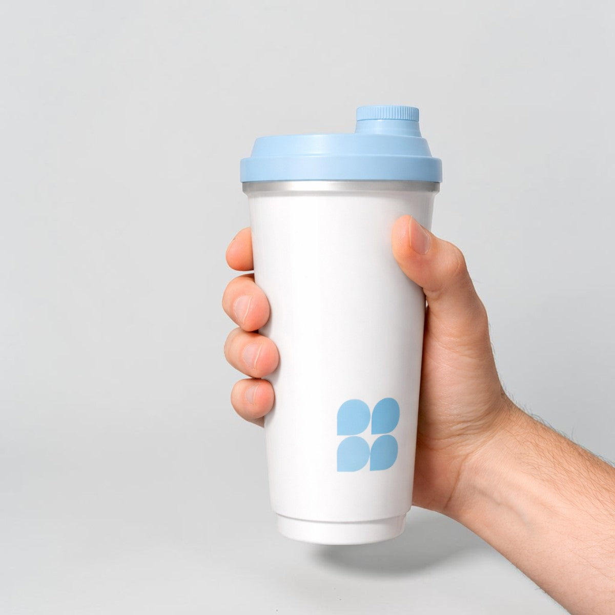 Stockka white stainless steel thermal mug with light blue screw-on lid and drinking spout. Double-walled for hot drinks.